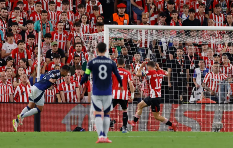 Manchester United meraih kemenangan telak 3-0 atas Athletic Bilbao