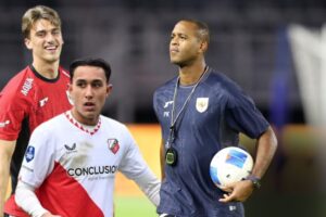 Pelatih Timnas Indonesia Patrick Kluivert Optimis 2 Pemain Anyar Miliano dan Mauro