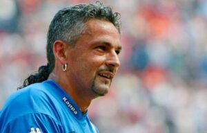 Andai FIGC Mau Mendengar Roberto Baggio, Nasib Timnas Italia Takkan Sepuruk Saat Ini/ foto by Matador168 studio